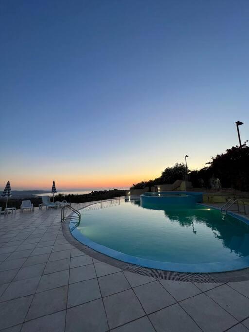 Casa Smeralda - Piscina E Vista Sul Mare! Trinità dʼAgultu 外观 照片